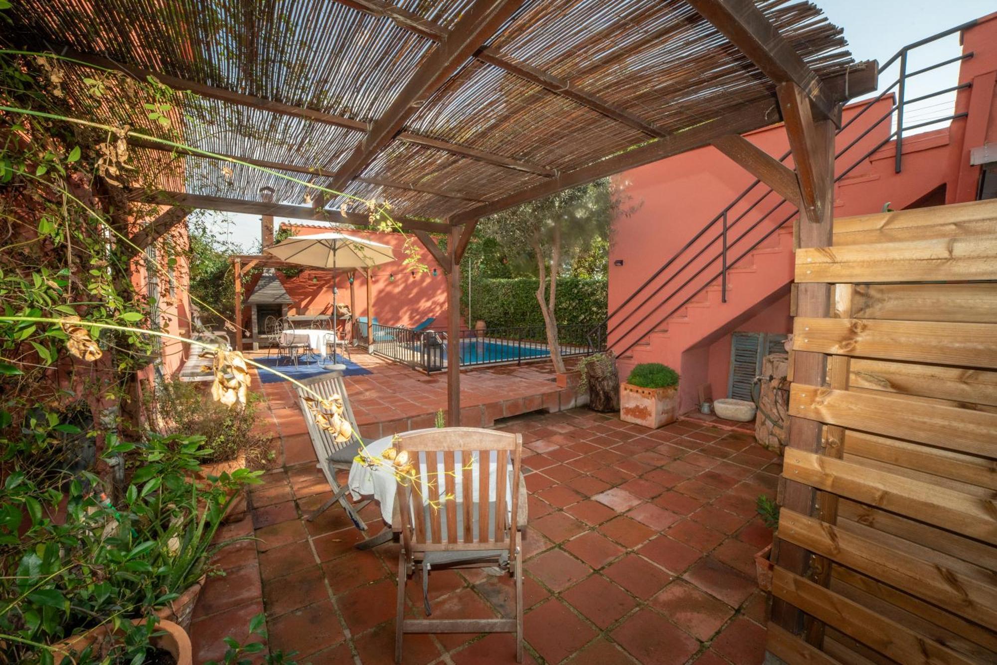 הוילה Borgona La Casita Del Patio מראה חיצוני תמונה